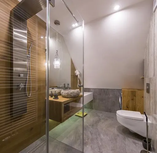 Udanypobyt Lovely アパート ザコパネ